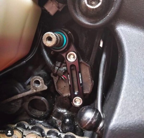 Racetorx Triumph Trident Gear shift support Trident 660 / Daytona 2006-2012 / Street Triple 2008-2016 RTX261