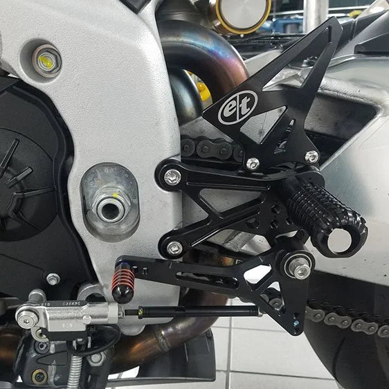 Evol Technology | 2015+ Aprilia RSV4 Rearsets