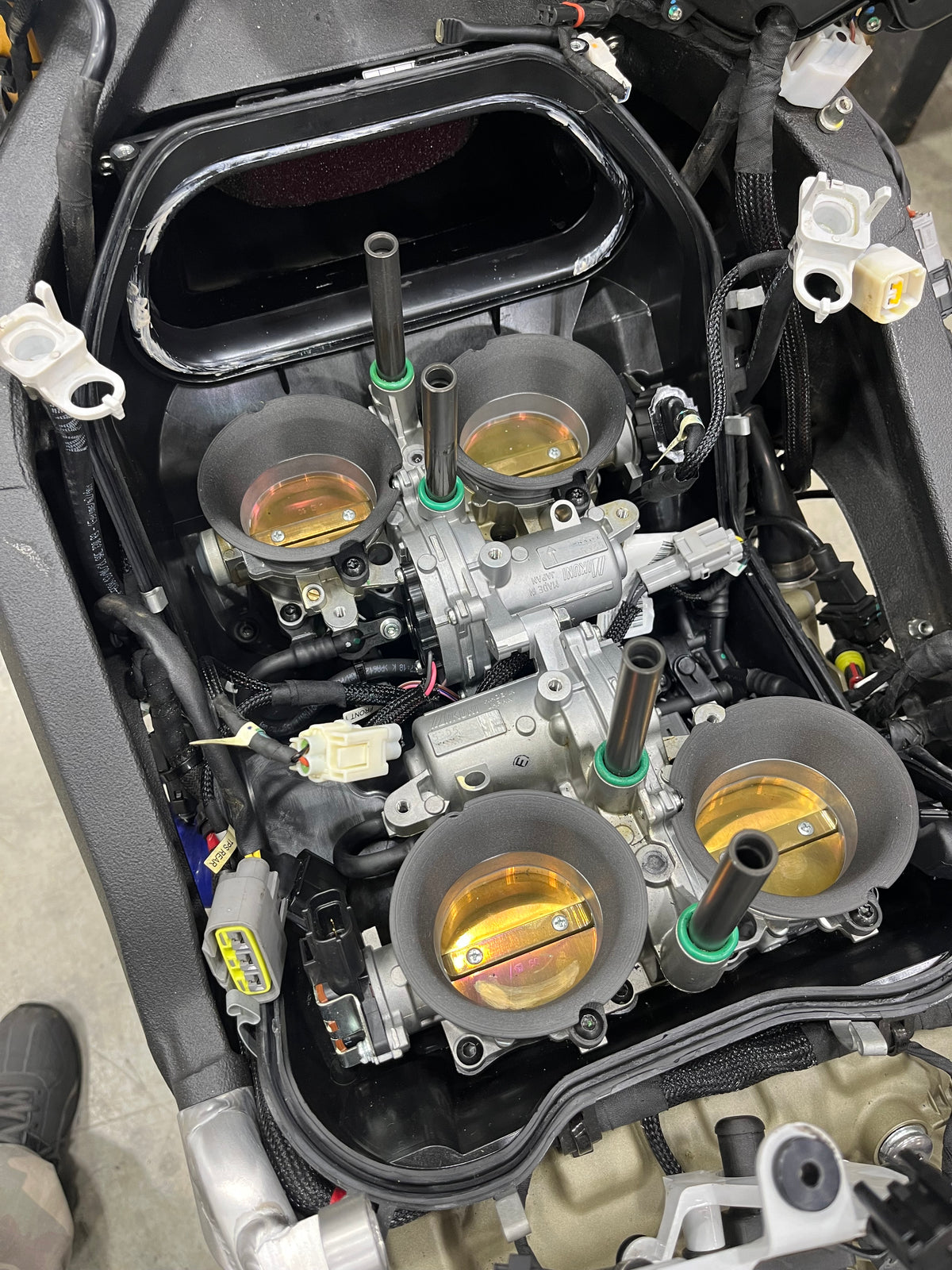 EDR Ducati V4s/V4 Velocity Stacks: 2018 - 2024, 2025+ Streetfighter V4