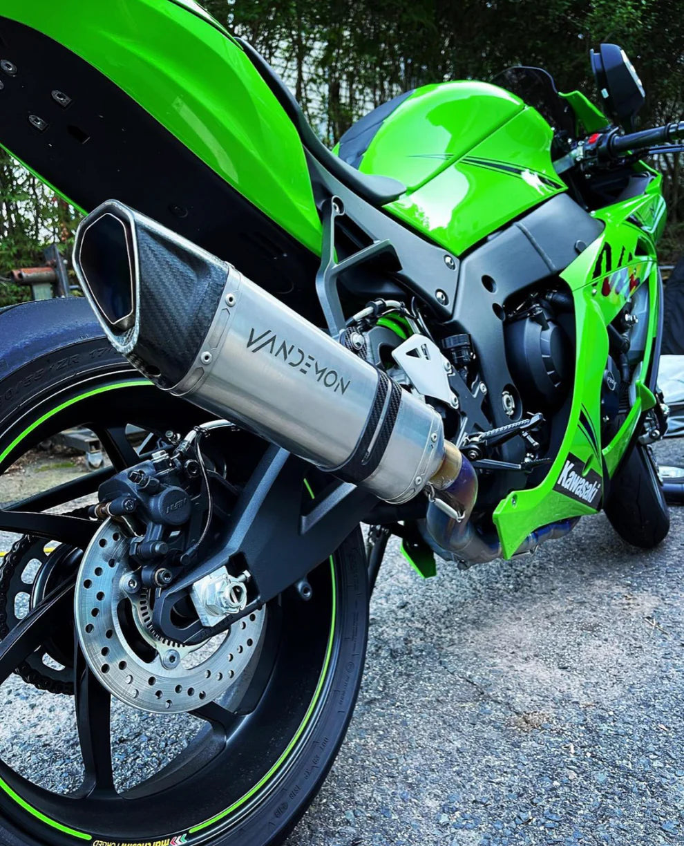 Escape de titanio y silenciador de fibra de carbono Vandemon Performance para Kawasaki ZX10R y ZX10RR (2011-2024)