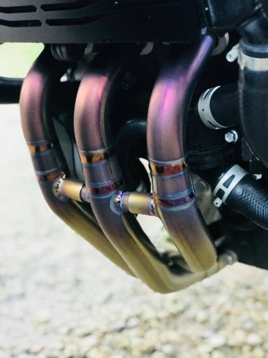 Escape de titanio y silenciador de fibra de carbono Vandemon Performance para Yamaha MT09 FZ09 XSR900 (2014-2020)