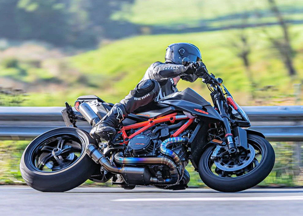 Vandemon Performance KTM Super Duke 1290/1390R/RR Vandemon Twin Shot Titanium Exhaust System