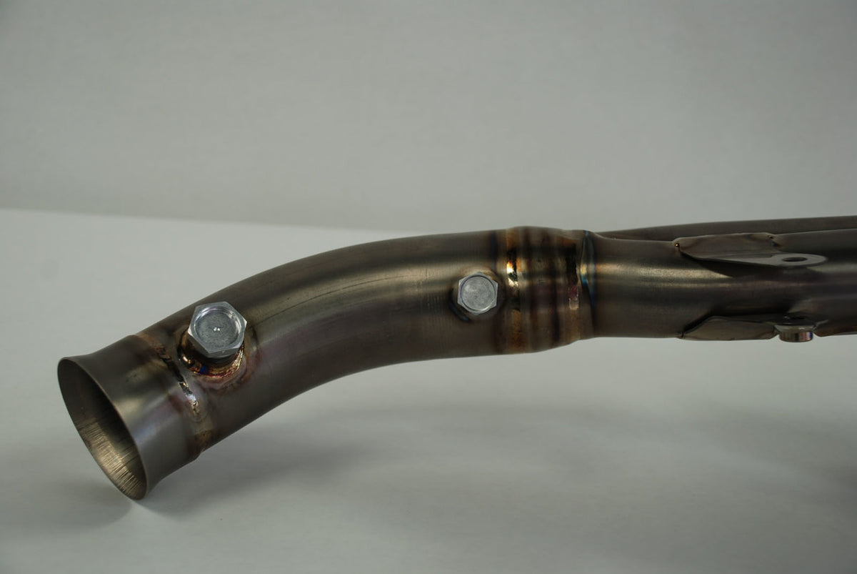 Escape de titanio con eliminador de catalizador LINK R1 de Graves Motorsports para Yamaha R1 (2009-2014)