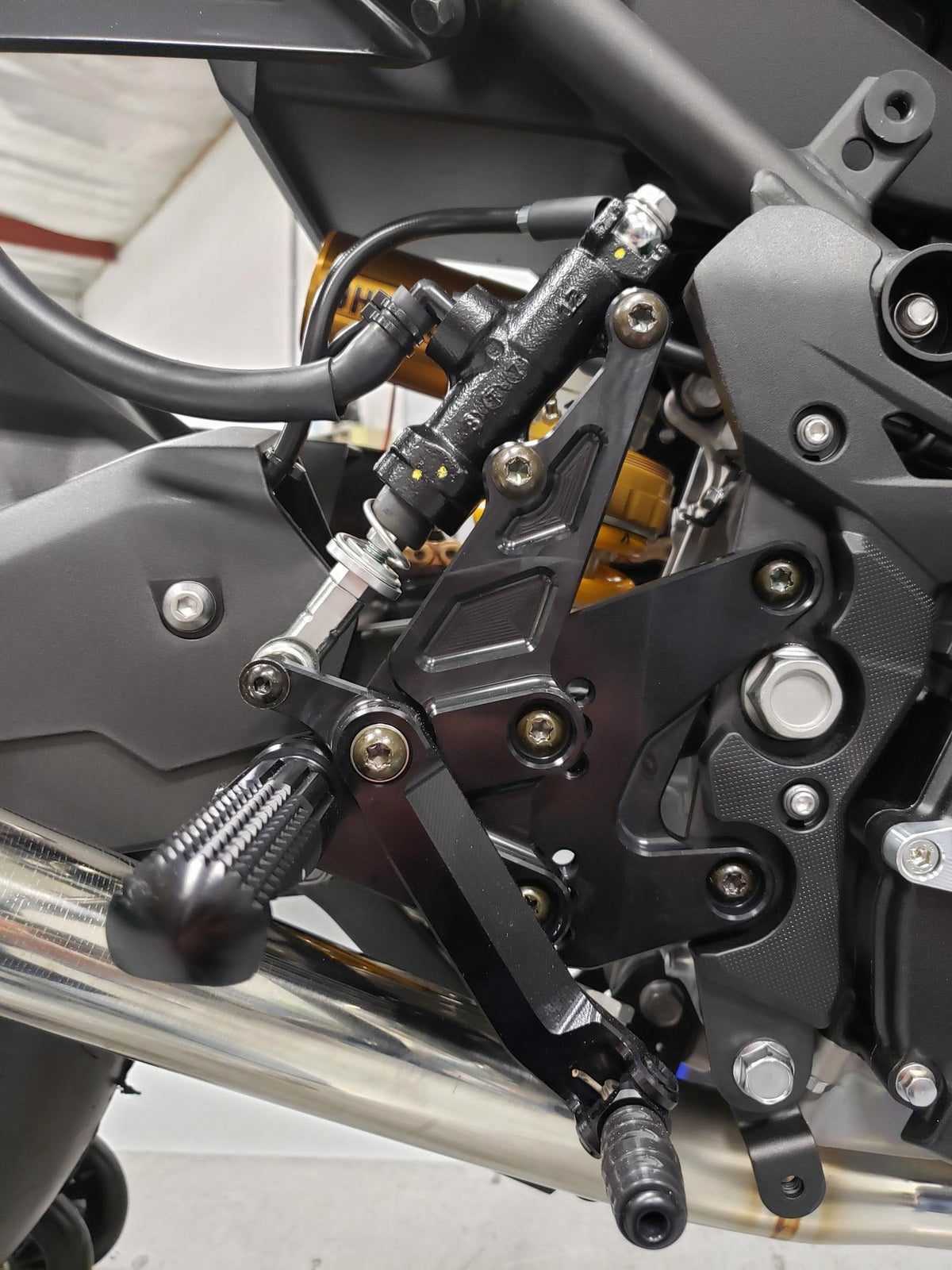 Graves Motorsports Kawasaki Ninja 400/500 Adjustable Rearsets