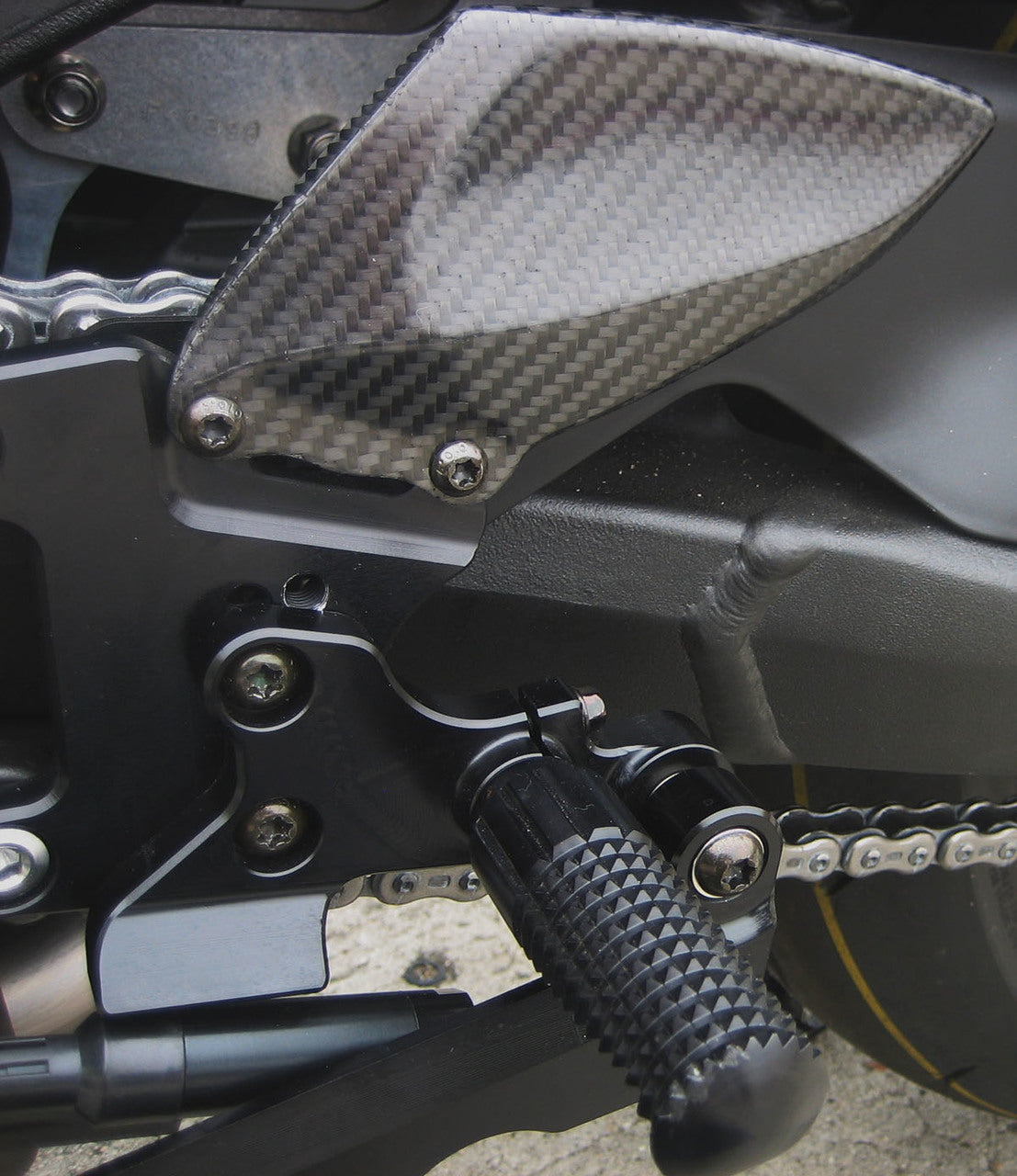 Reposapiés traseros ajustables Graves Motorsports Kawasaki ZX-10