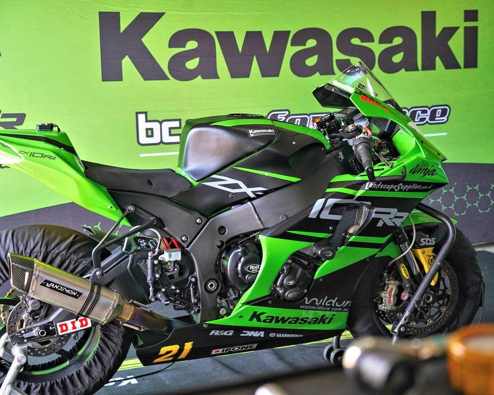 Escape de titanio y silenciador de fibra de carbono Vandemon Performance para Kawasaki ZX10R y ZX10RR (2011-2024)