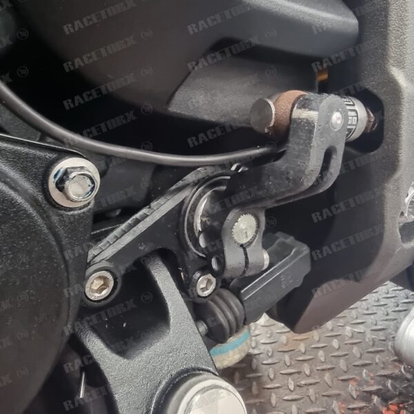 Soporte de cambio Racetorx para Triumph Speed Triple / Tiger 1050 (2005-2015 – 2016-2022)