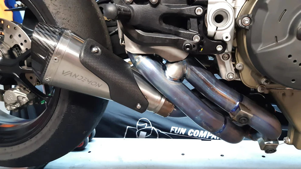 Kit de escape Vandemon Performance para Ducati Panigale V4S y V4R de titanio (2018-20)
