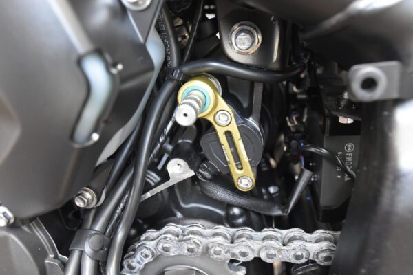 Racetorx Triumph Trident Gear shift support Trident 660 / Daytona 2006-2012 / Street Triple 2008-2016 RTX261