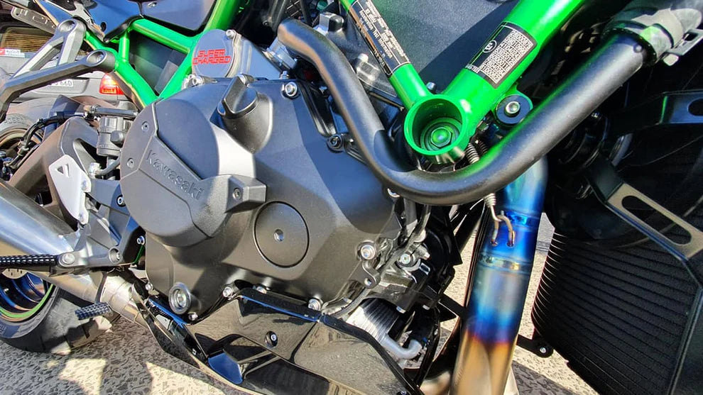 Sistema de escape Vandemon Performance de titanio cepillado para Kawasaki Ninja ZH2 (2020-24) 