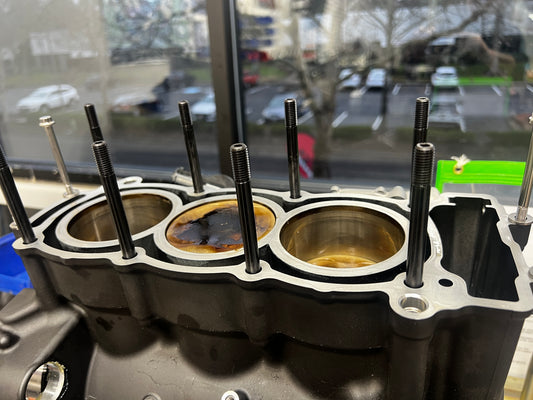 Kit de espárragos de culata de alta resistencia EDR R9 MT09 XSR900 Yamaha
