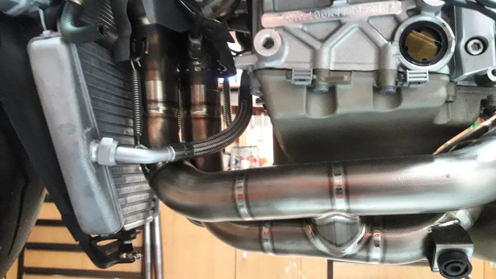 Kit de escape Vandemon Performance para Ducati Panigale V4S y V4R de titanio (2018-20)
