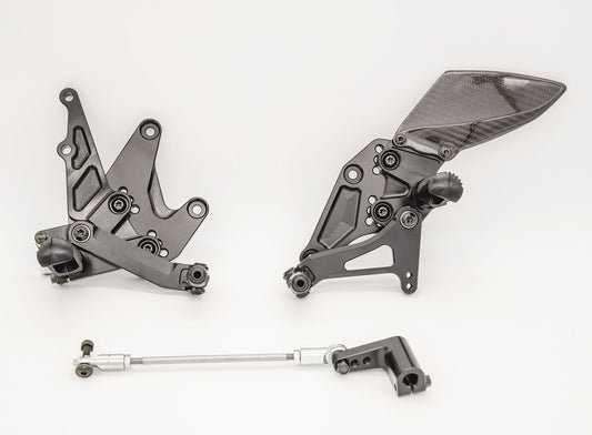 Reposapiés traseros ajustables Graves Motorsports para Kawasaki Ninja 400 